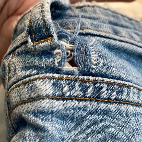 Gap Classic Cropped Straight Leg Jeans Blue Light Wash Low Rise 1 - Picture 6 of 6